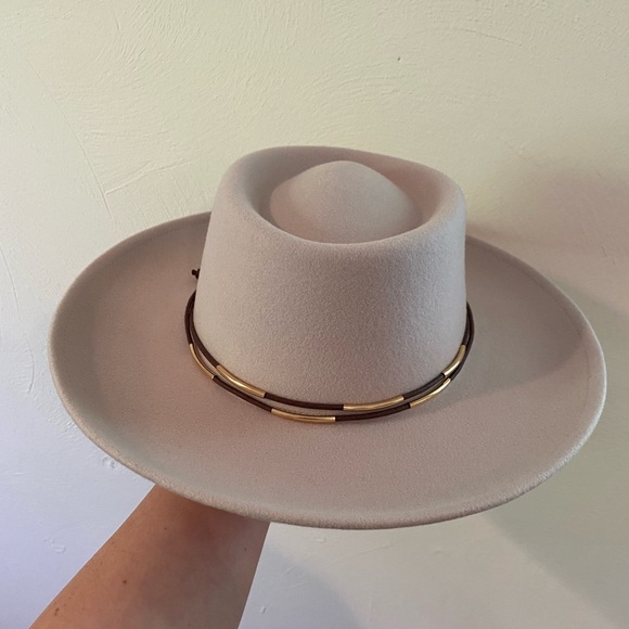 Gigi Pip Accessories - Cream Gigi Pip ginger hat